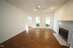 725 Little Leaf Ct, Holly Springs, NC 27540 - Photo 8