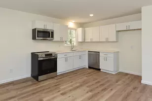 939 Cheves Rd, Zebulon, NC 27597 - Photo 6