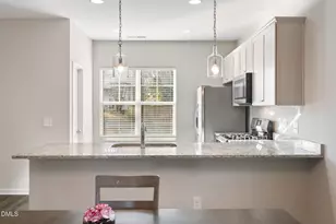 430 Cherry St, Fuquay Varina, NC 27526 - Photo 8