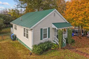 307 W Austin St, Mebane, NC 27302 - Photo 2