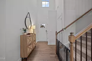 2103 Cherry Top Dr, Fuquay Varina, NC 27526 - Photo 2