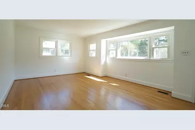 2204 W Carver Street, Durham, NC 27705 - Photo 4