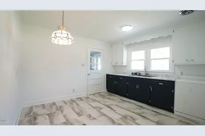 2204 W Carver Street, Durham, NC 27705 - Photo 8