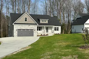 307 Coffman Dr, Pikeville, NC 27863 - Photo 2