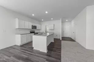 195 Bedstone Wy, Clayton, NC 27520 - Photo 2