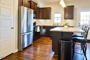 384 Crawford Pkwy, Clayton, NC 27520 - Photo 4