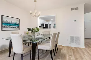 403 Broad Leaf Cir, Raleigh, NC 27613 - Photo 6