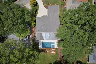 1718 Piccadilly Ln, Raleigh, NC 27608 - Photo 4