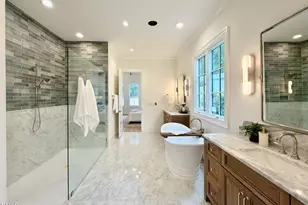 1718 Piccadilly Ln, Raleigh, NC 27608 - Photo 28