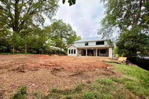 1718 Piccadilly Ln, Raleigh, NC 27608 - Photo 32