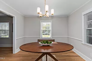 1006 W Divine St, Dunn, NC 28334 - Photo 4