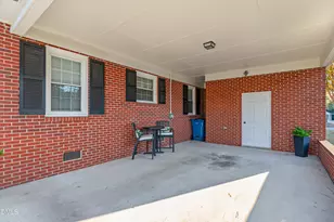 1006 W Divine St, Dunn, NC 28334 - Photo 24