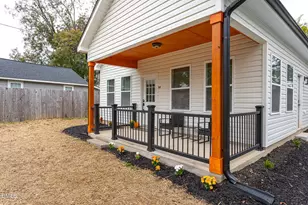 307 Burke St, Dunn, NC 28334 - Photo 2