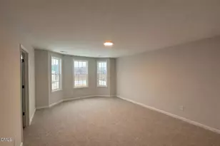 32 W Emily Gardens Dr, Selma, NC 27576 - Photo 6