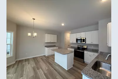 32 W Emily Gardens Drive, Selma, NC 27576 - Photo 4