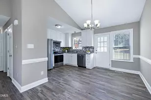 401 Oak Dare Ln, Wendell, NC 27591 - Photo 8