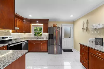 2323 Buckingham Road, Burlington, NC 27217 - Photo 14