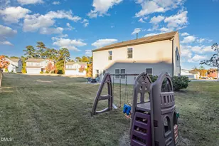 2609 Averon Dr, Fuquay Varina, NC 27526 - Photo 24