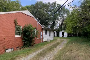 438 Dudley St, Burlington, NC 27217 - Photo 4