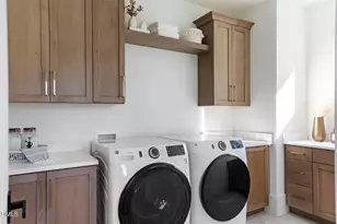 4300 Camelot Dr, Raleigh, NC 27609 - Photo 62