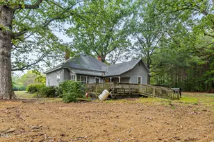 1089 Gillburg Rd, Henderson, NC 27537 - Photo 2
