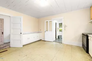 1089 Gillburg Rd, Henderson, NC 27537 - Photo 10