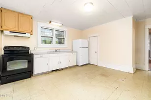 1089 Gillburg Rd, Henderson, NC 27537 - Photo 8