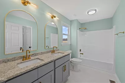 709 S Wakefield Street, Zebulon, NC 27597 - Photo 8