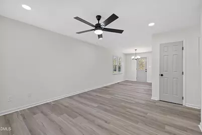 709 S Wakefield Street, Zebulon, NC 27597 - Photo 16