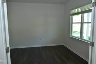 136 Pisgah St, Sanford, NC 27330 - Photo 6