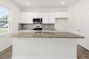 207 Pisgah St, Sanford, NC 27330 - Photo 6