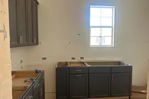 300 Meadow Walk Dr, Fuquay Varina, NC 27526 - Photo 8