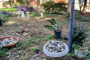 409 Cottonwood Cir, Raleigh, NC 27609 - Photo 2