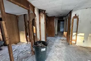 414 Spring Ct, Henderson, NC 27536 - Photo 1