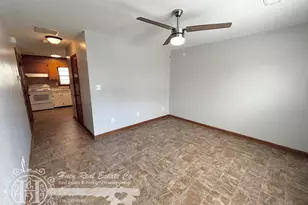 296 Seventh Ave, Yanceyville, NC 27379 - Photo 4