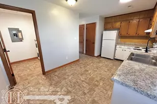 296 Seventh Ave, Yanceyville, NC 27379 - Photo 12