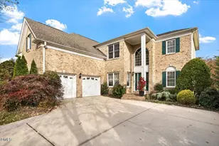 9120 Sanctuary Ct, Raleigh, NC 27617 - Photo 2