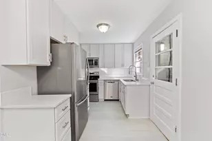 223 Adams St, Cary, NC 27513 - Photo 10