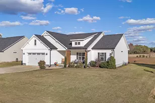 84 Wyatt Dr, Selma, NC 27576 - Photo 2