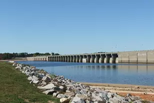 821 W Sycamore St, Chase City, VA 23924 - Photo 14