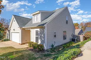 109 Hutson Ln, Clayton, NC 27527 - Photo 4