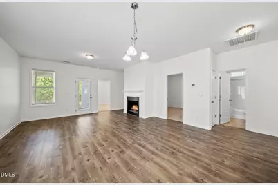 84 Crawford Parkway, Clayton, NC 27520 - Photo 2