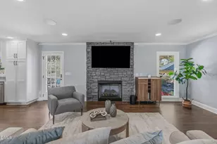 3016 Devonshire Dr, Raleigh, NC 27607 - Photo 14