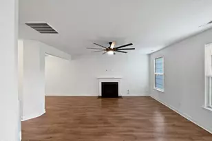 532 Willow Breeze Ct, Zebulon, NC 27597 - Photo 4