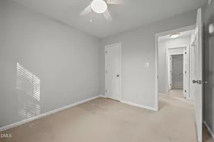 11829 N Exeter Way, Raleigh, NC 27613 - Photo 32