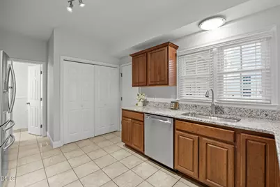 11829 N Exeter Way, Raleigh, NC 27613 - Photo 14