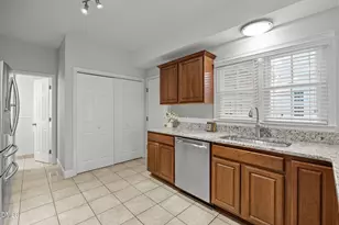 11829 N Exeter Way, Raleigh, NC 27613 - Photo 14