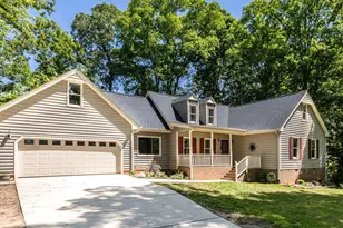 312 Heidinger Dr, Cary, NC 27511 - Photo 2