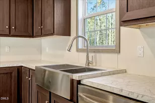 124 Cherryville Ln, Henderson, NC 27537 - Photo 8