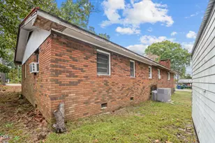 2934 Academy St, Sanford, NC 27332 - Photo 38